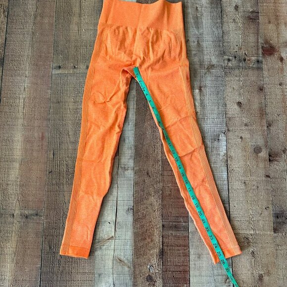 Seamless High-Waisted Orange Scrunch Sculpt Leggings Size Small - Picture 4 of 7